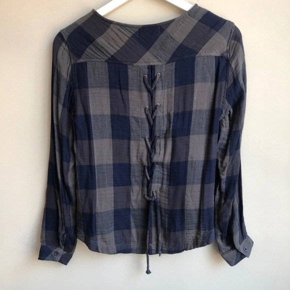 Cloth & Stone Lace up back long sleeve blouse XS - Picture 2 of 3